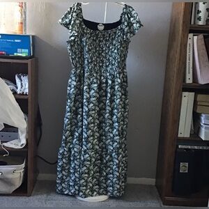 arula green dress Layla Green Printed Maxi Dress | Women's Clothing main image 1